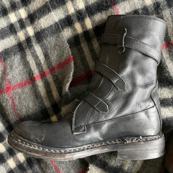 Burberry Black Leather Boots EU37 Straps two Buckles - Picture 4 of 7